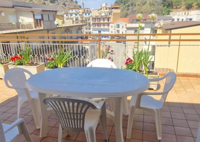 La Terrazza Sulle Eolie 公寓 *